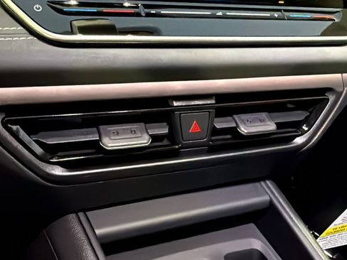 New 2026 Volkswagen Tiguan SE image 16