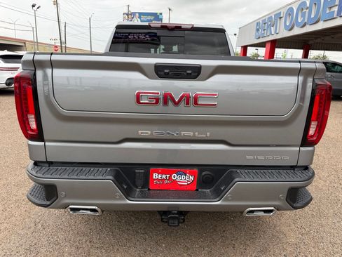Used 2025 GMC Sierra 1500 Denali w/ Denali Reserve Package AWD/4WD image 4