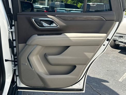 Used 2022 Chevrolet Tahoe LT RWD image 17