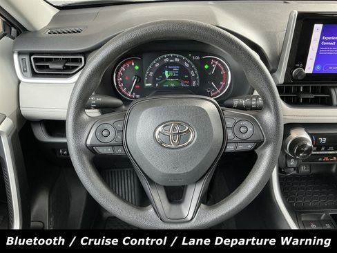 Used 2023 Toyota RAV4 XLE image 5