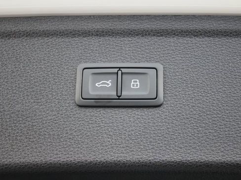 Used 2023 Audi Q5 2.0T Premium image 26