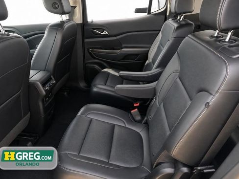 Used 2022 GMC Acadia SLT w/ Elevation Edition FWD image 11