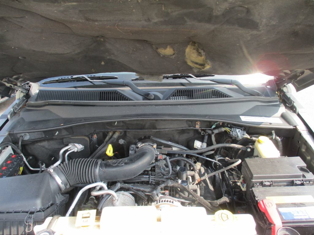 Used 2012 Jeep Liberty Arctic AWD/4WD image 15