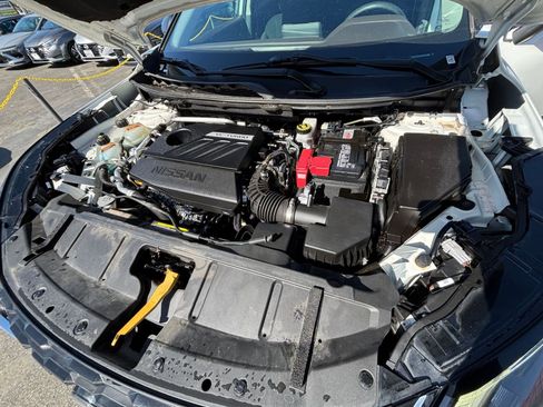 Used 2023 Nissan Rogue S FWD image 32