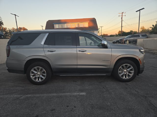 Used 2025 Chevrolet Tahoe Premier RWD image 2