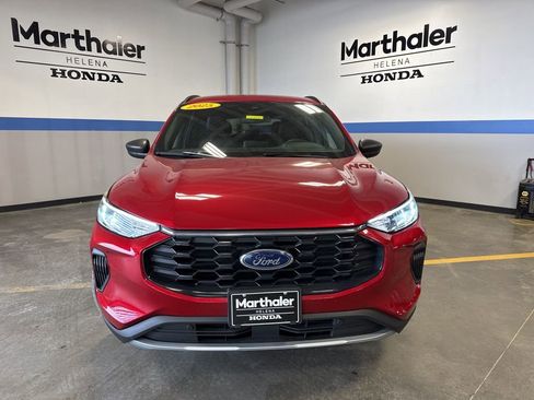 Used 2025 Ford Escape ST-Line AWD/4WD image 2