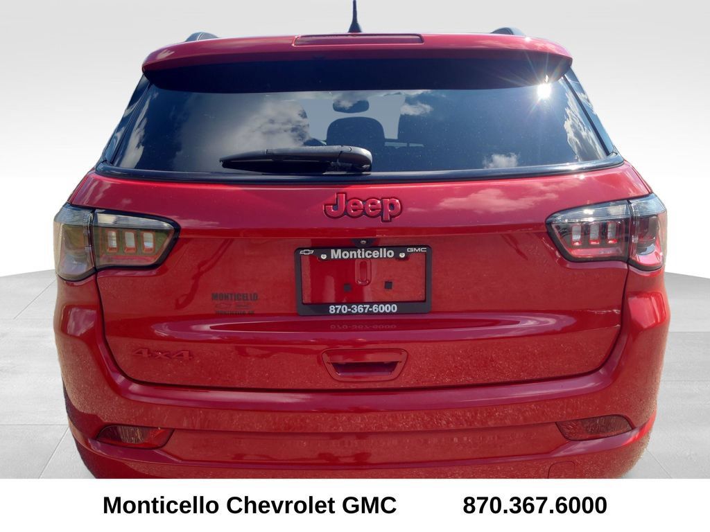 Used 2022 Jeep Compass Limited AWD/4WD image 6