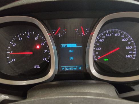 Used 2017 Chevrolet Equinox LT w/ Convenience Package image 23