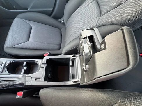 Used 2018 Subaru Impreza 2.0i Premium image 25