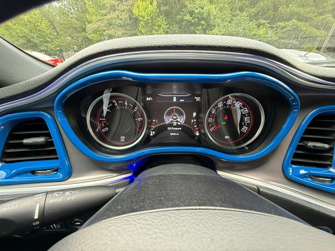 Used 2019 Dodge Challenger SXT image 14