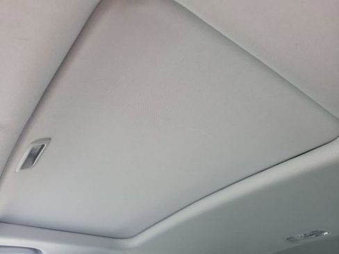 Used 2022 Honda CR-V Touring image 38