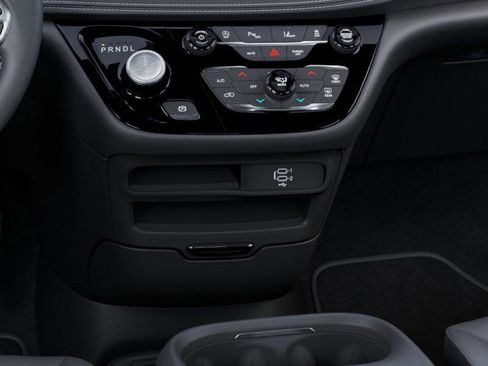 New 2026 Chrysler Pacifica Select AWD/4WD image 25