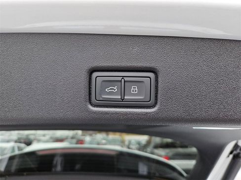 New 2025 Audi Q5 Premium Plus image 23
