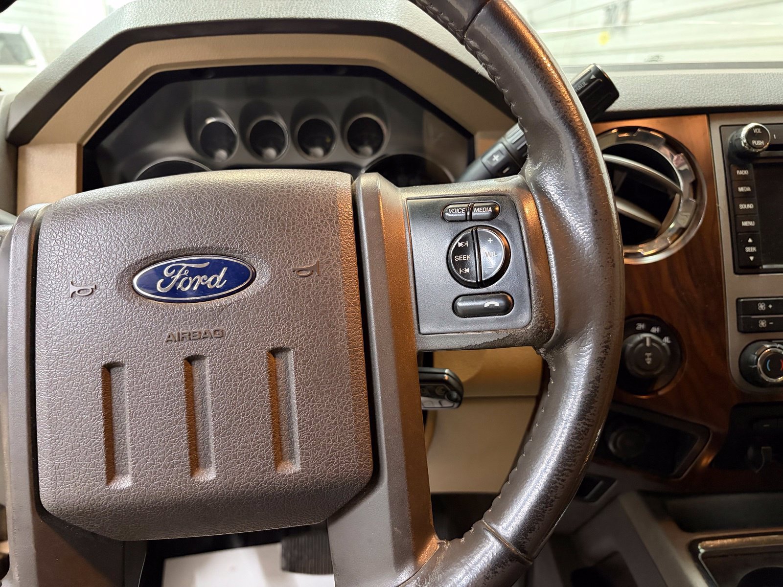 Used 2012 Ford F250 Lariat w/ Lariat Ultimate Pkg AWD/4WD image 17