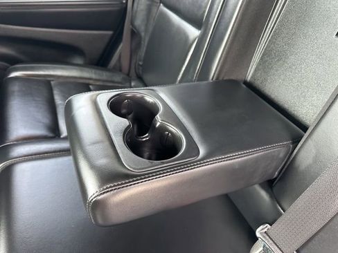 Used 2022 Jeep Grand Cherokee Limited RWD image 31