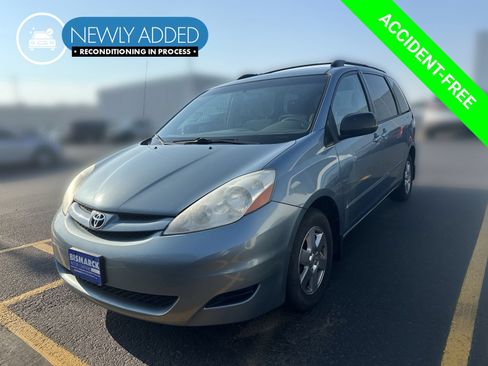 Used 2008 Toyota Sienna CE FWD image 1