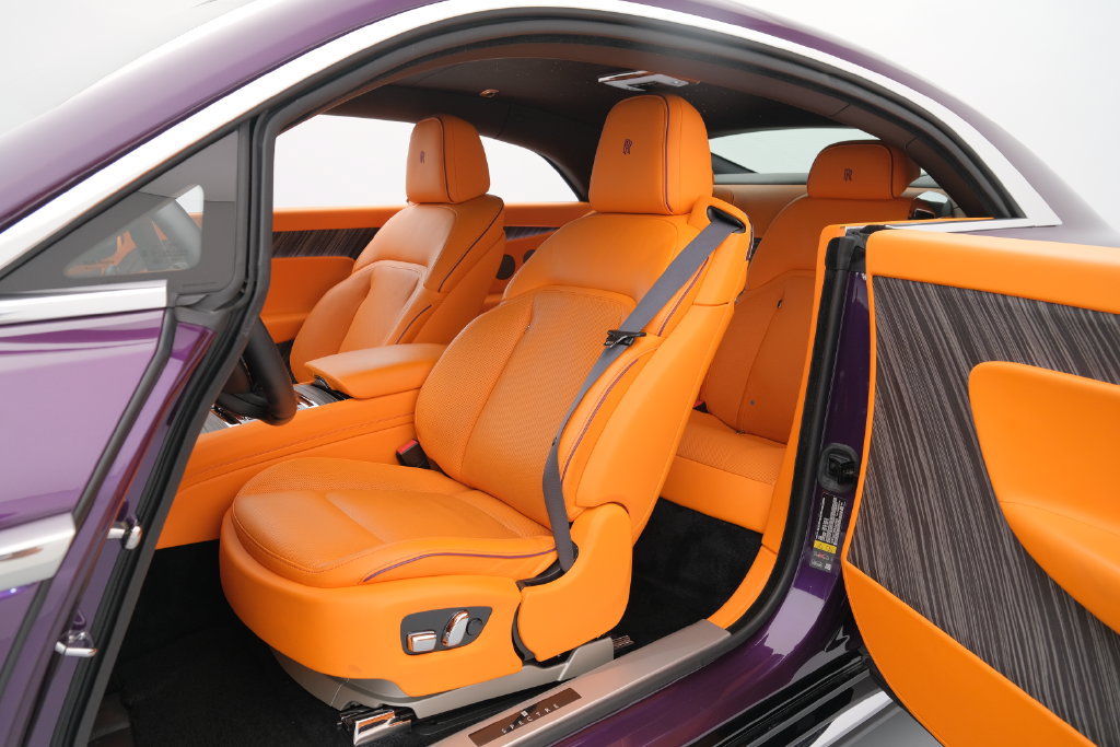 Used 2024 Rolls-Royce Spectre w/ Spectre Launch Package AWD/4WD image 9