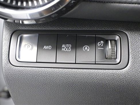 New 2026 Chevrolet Equinox LT w/ Convenience Package II image 17