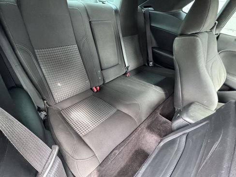 Used 2018 Dodge Challenger SXT image 19