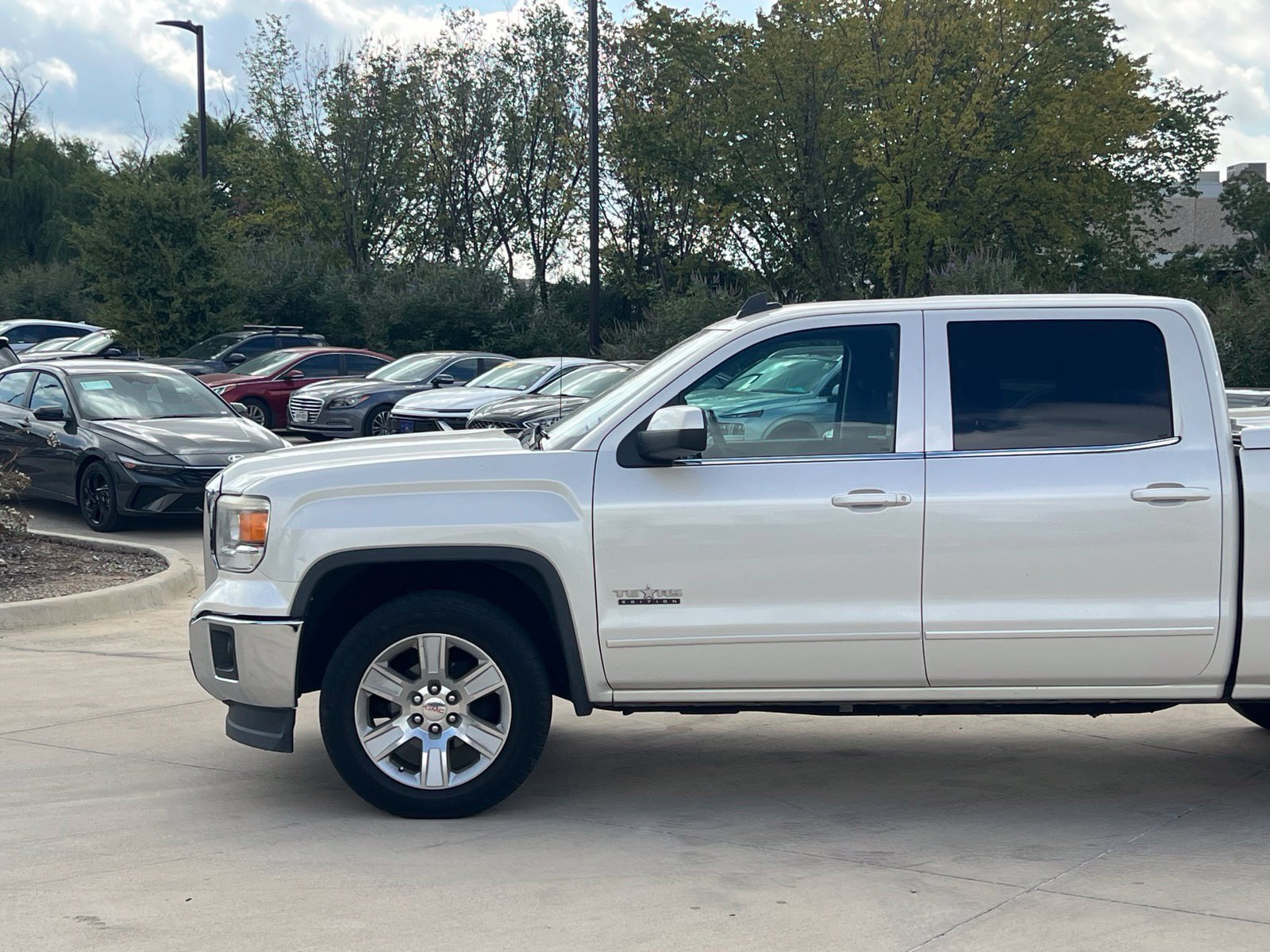 Used 2015 GMC Sierra 1500 SLE w/ Texas SLE Value Package RWD image 7