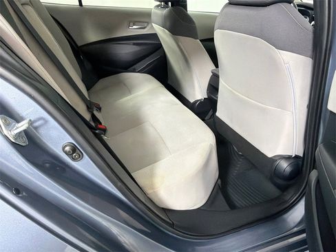 Used 2021 Toyota Corolla LE image 15
