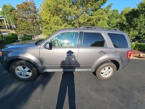 Used 2012 Ford Escape XLT FWD image 2