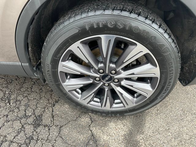 Used 2020 Lincoln Corsair Reserve w/ Equipment Group 202A AWD/4WD image 12