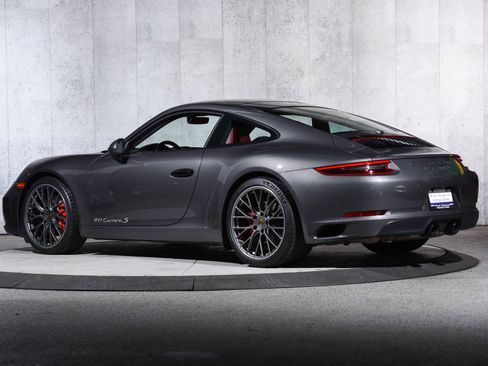 Used 2018 Porsche 911 Carrera S RWD image 9