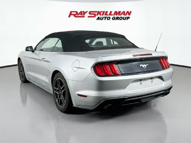 Used 2018 Ford Mustang Premium RWD image 5