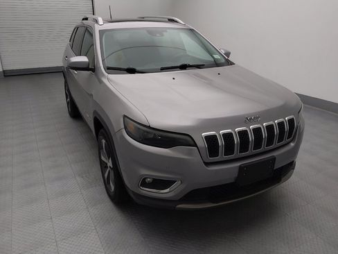 Used 2019 Jeep Cherokee Limited w/ Technology Group image 14