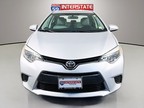 Used 2015 Toyota Corolla LE FWD image 2