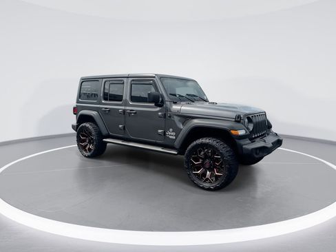 Used 2018 Jeep Wrangler Unlimited Sport S AWD/4WD image 2