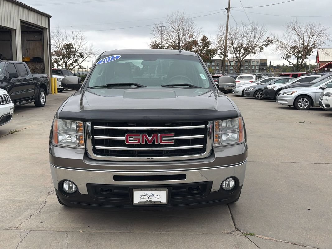 Used 2012 GMC Sierra 1500 SLT w/ Suspension Package, Off-Road AWD/4WD image 2