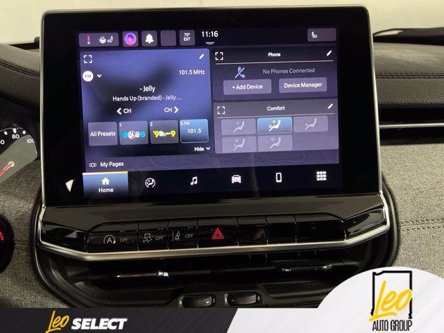 Used 2023 Jeep Compass Latitude w/ Sun and Sound Group AWD/4WD image 15