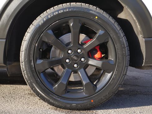 Certified 2022 Ford Explorer ST w/ Equipment Group 401A image 18