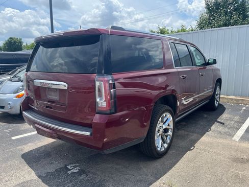 Used 2019 GMC Yukon XL Denali w/ Open Road Package AWD/4WD image 4