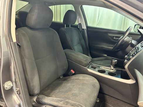Used 2015 Nissan Altima 2.5 SV FWD image 21