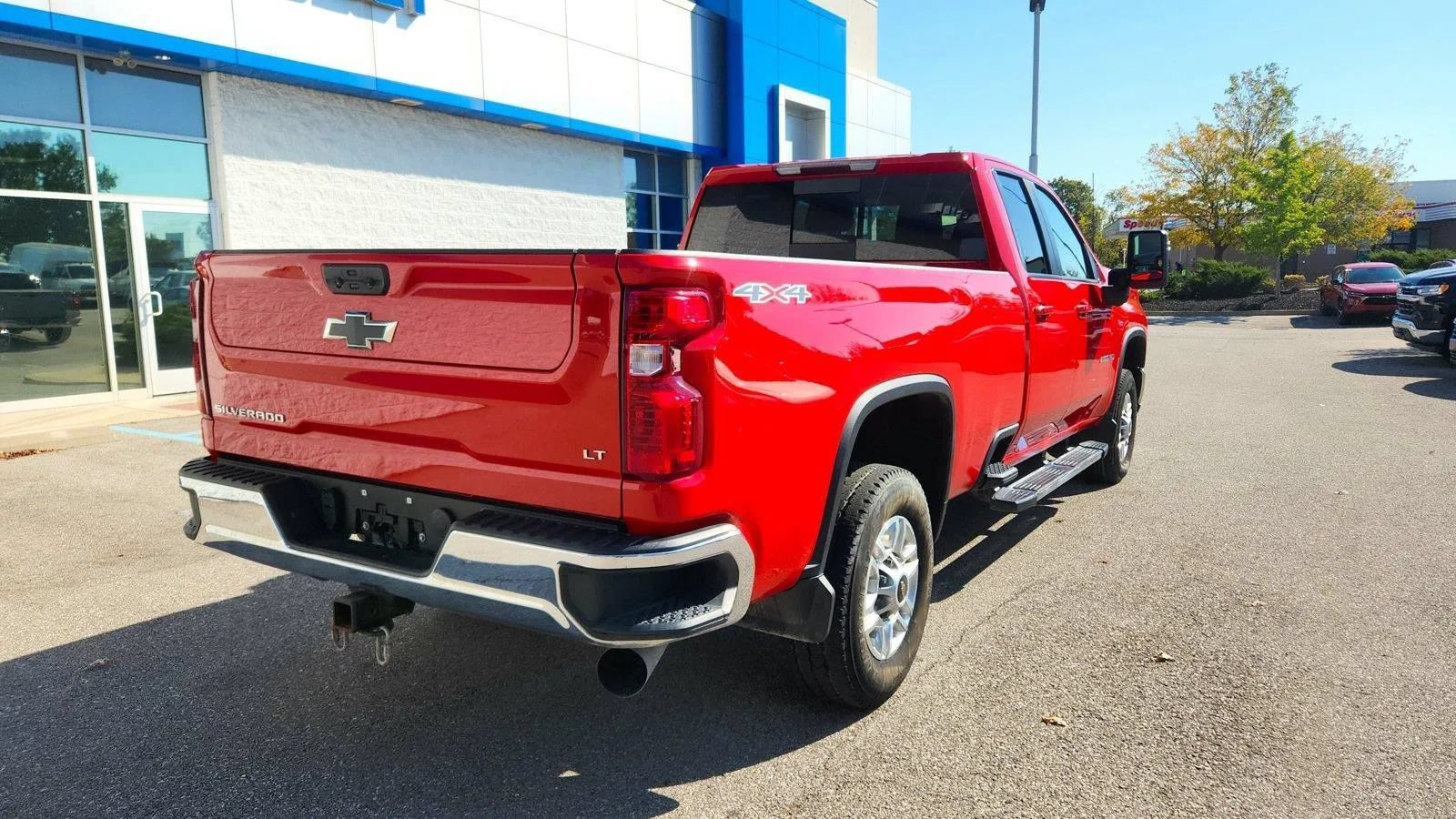 Used 2024 Chevrolet Silverado 2500 LT w/ Convenience Package AWD/4WD image 8