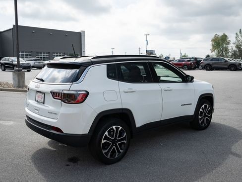 Used 2024 Jeep Compass Limited AWD/4WD image 10