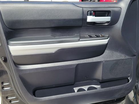 Used 2021 Toyota Tundra SR5 AWD/4WD image 7