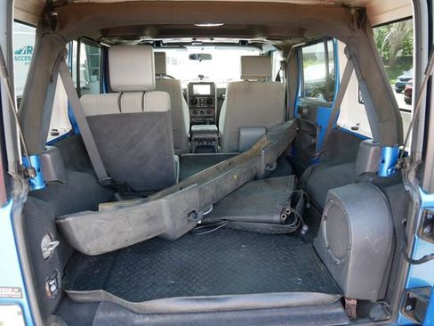 Used 2010 Jeep Wrangler Unlimited Sport AWD/4WD image 12
