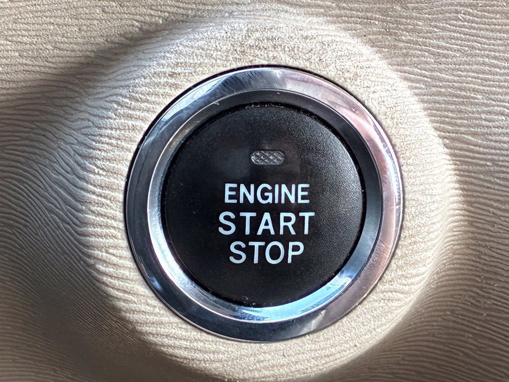 Used 2014 Toyota Venza XLE w/ XLE Premium Package FWD image 15