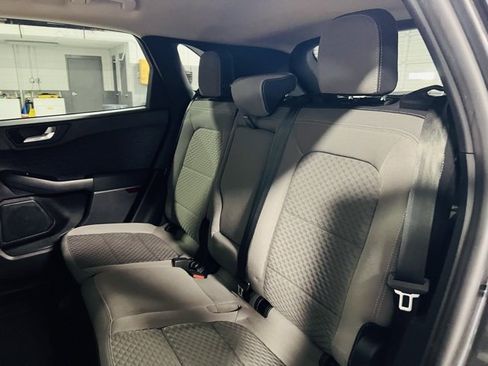 Used 2020 Ford Escape SE image 27