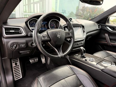 Used 2018 Maserati Ghibli S GranSport Q4 AWD/4WD image 22