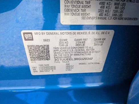 Used 2024 GMC Sierra 1500 AT4 w/ Technology Package image 23