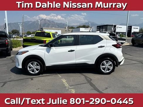Used 2024 Nissan Kicks S FWD image 5