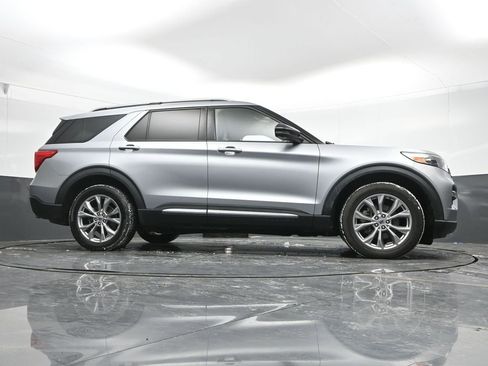Used 2022 Ford Explorer Limited w/ Equipment Group 301A image 49