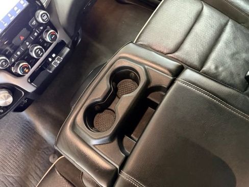 Used 2024 RAM 1500 Laramie AWD/4WD image 31