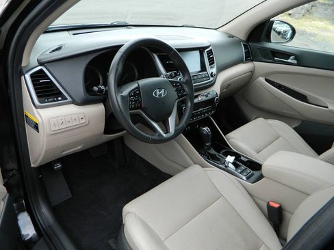 Used 2017 Hyundai Tucson Limited w/ Limited Ultimate Package 03 AWD/4WD image 11