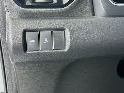Used 2024 Honda Pilot Touring image 17